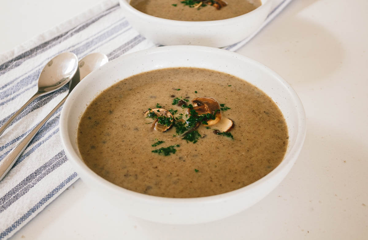 bowls vegan mushroom soup
