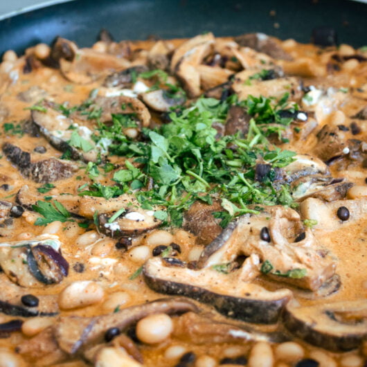 vegan mushroom stroganoff in a pan