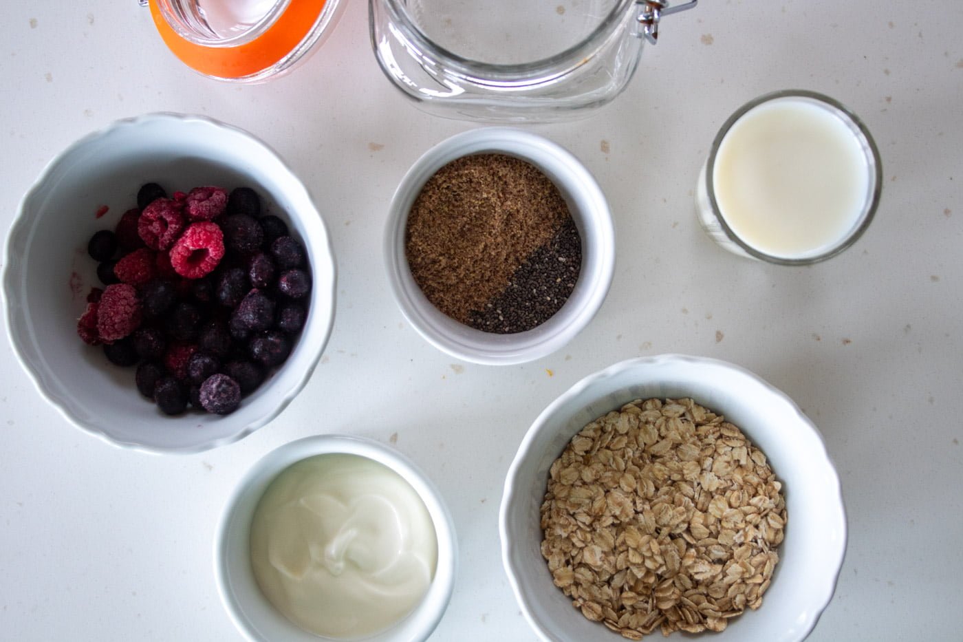ingredients for frozen fruit overnight oats
