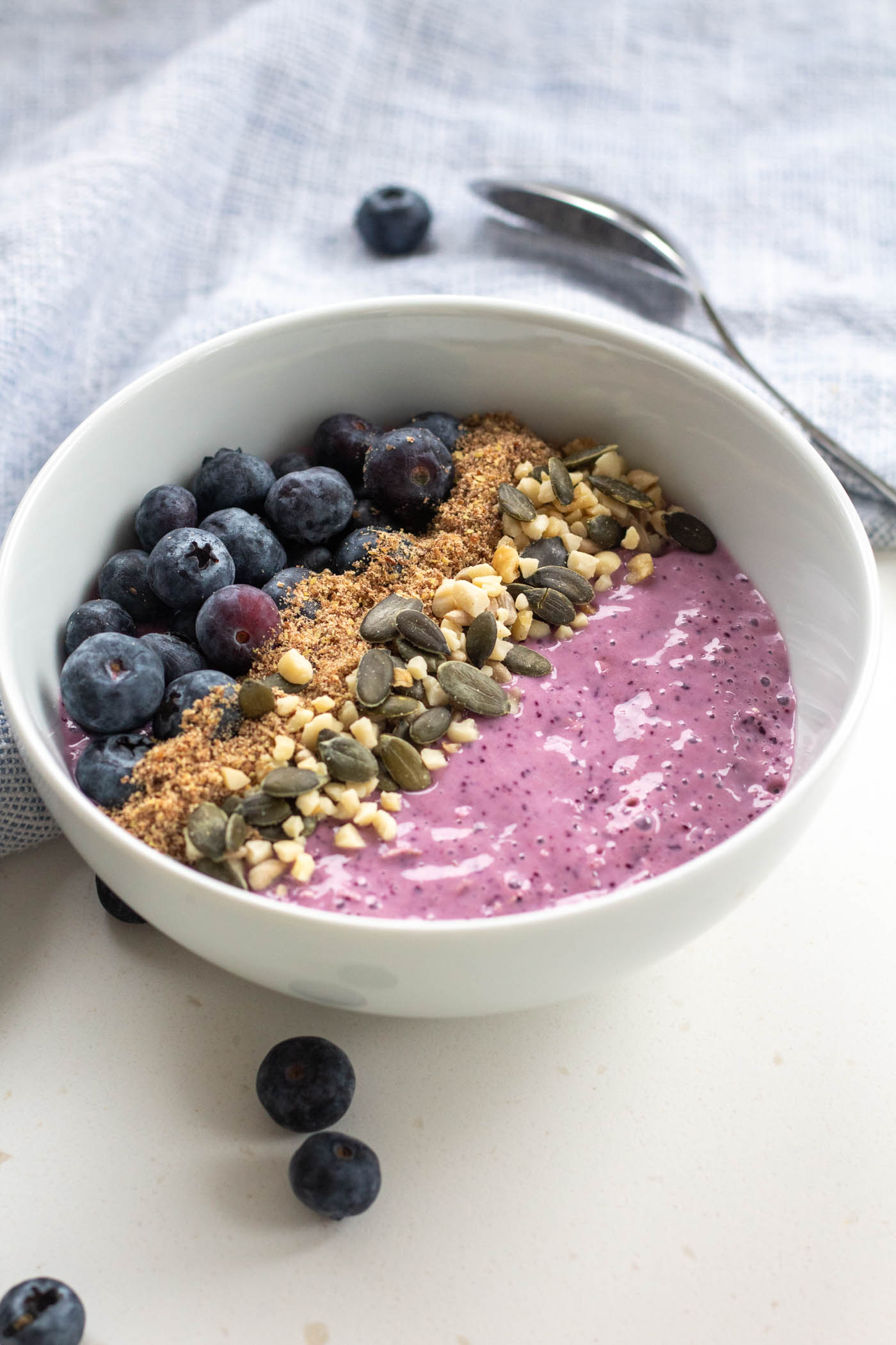 berry smoothie bowl no banana