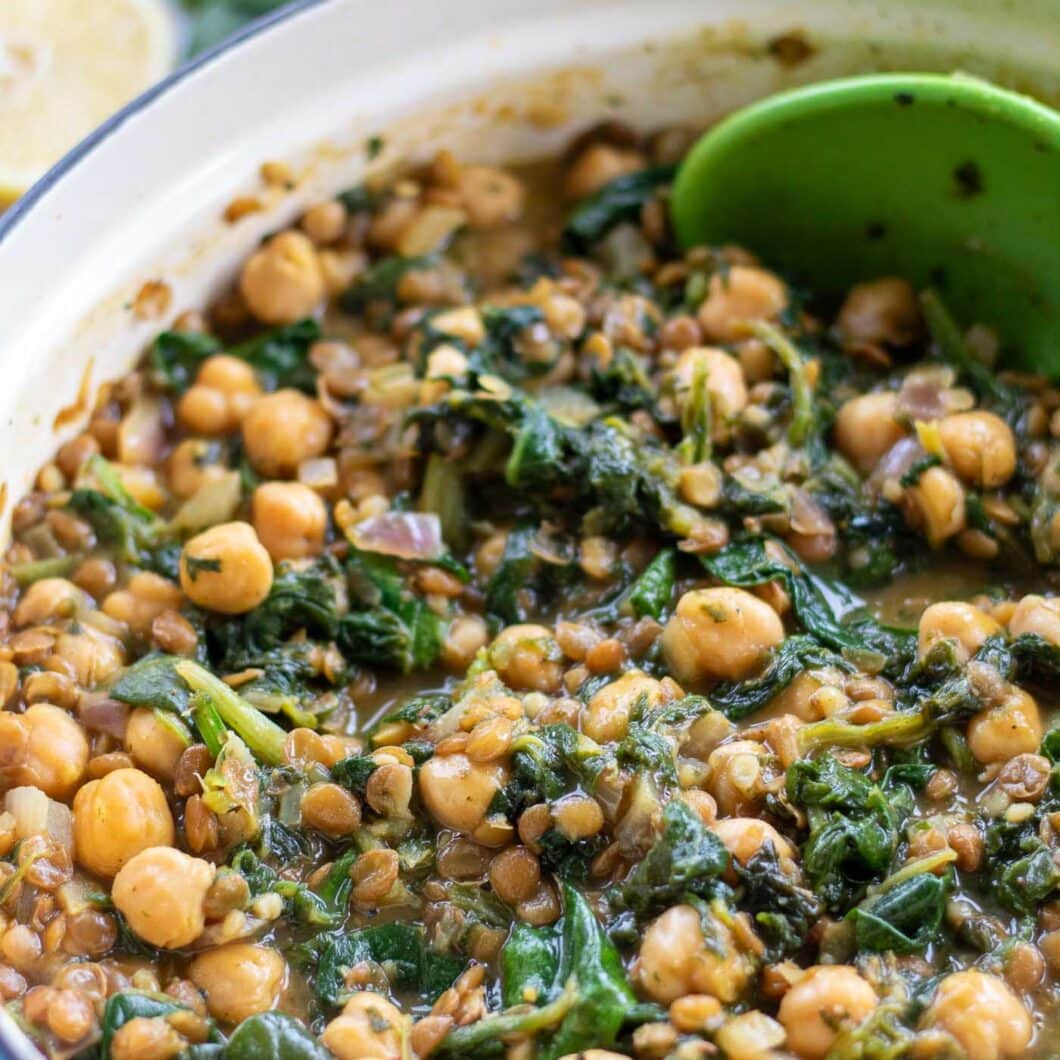 Easy Chickpea Curry with Coconut Milk
