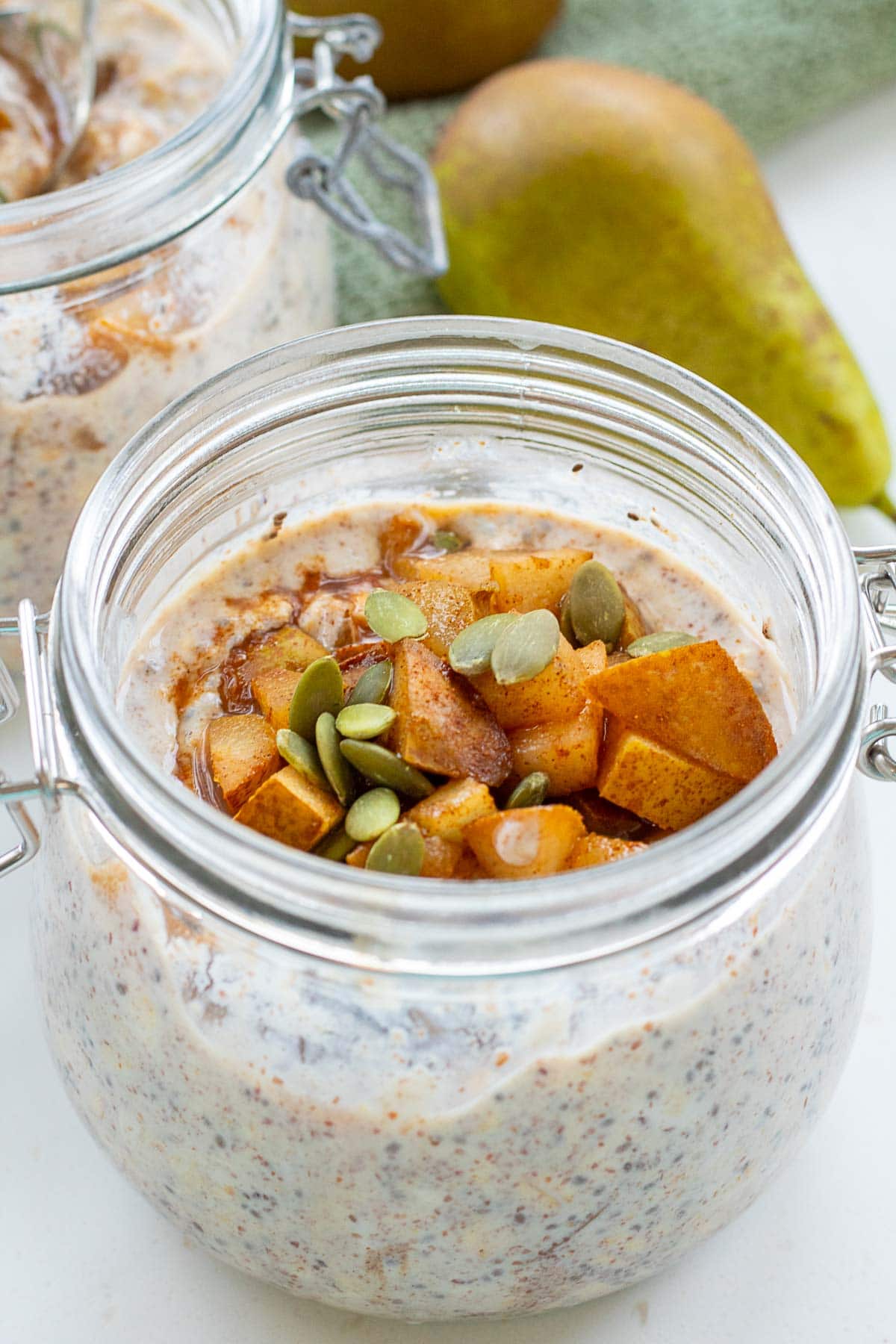 Spiced Pear Overnight Oats